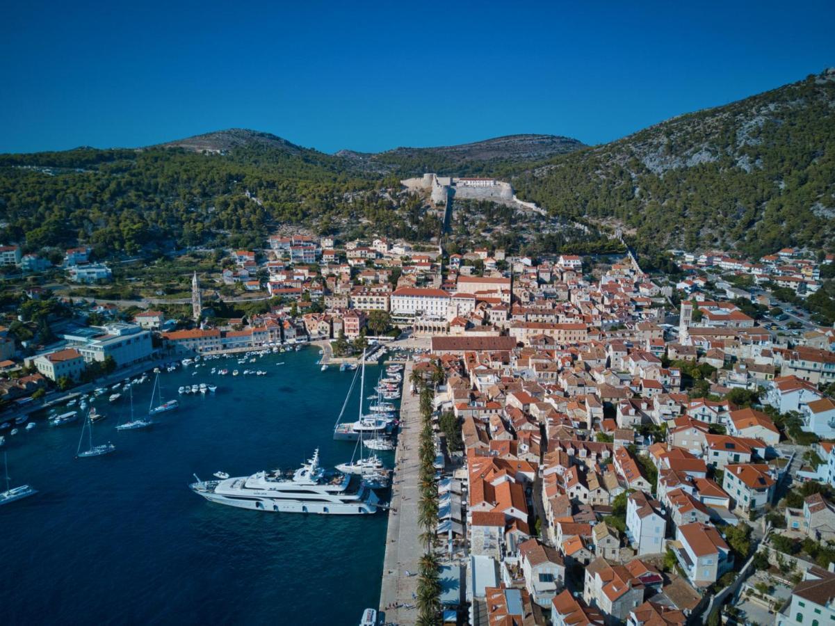Sunrise Apartment Hvar フヴァル エクステリア 写真